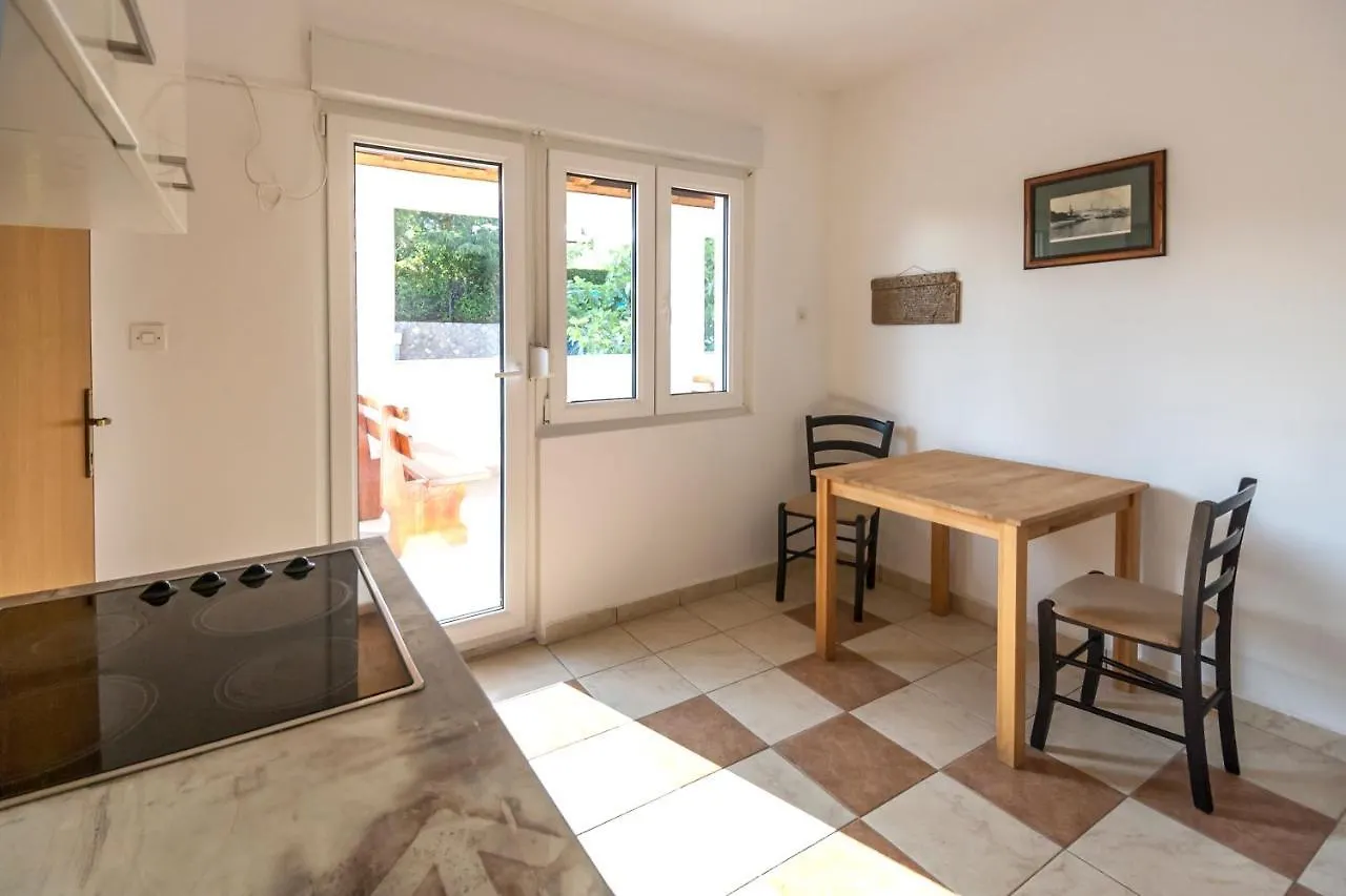 Apartments & Rooms Strcic Krk كرك